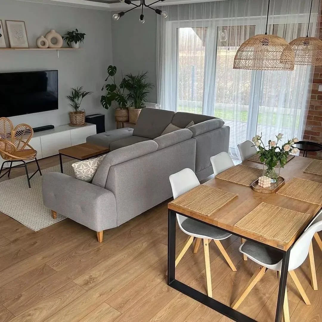 Modern Minimalist Bachelor Pad: Ready for Guests